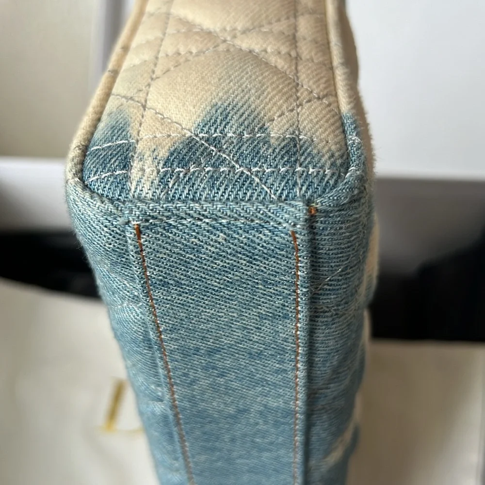 ⭐️ Dior Lady D-Joy Cannage Quilted Denim Medium - Picture 9 of 16